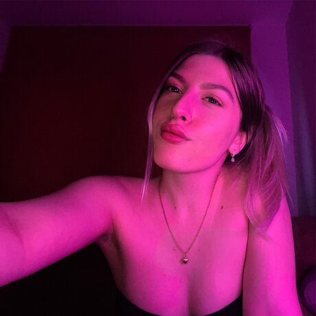 Ahrifox Vip pornstar hd image