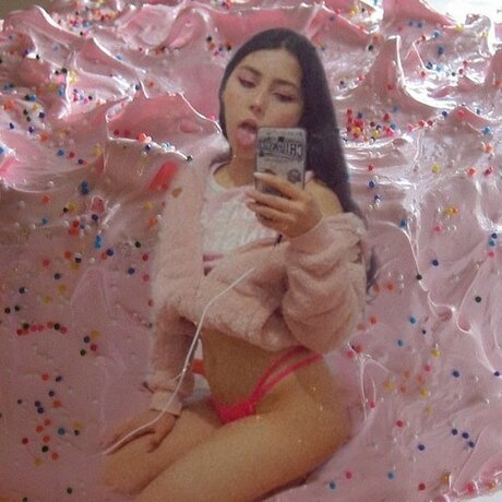 b4by creamy adult star img