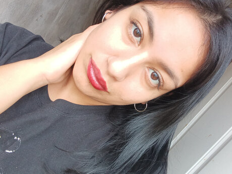 Miluxxx pornstar adult photos