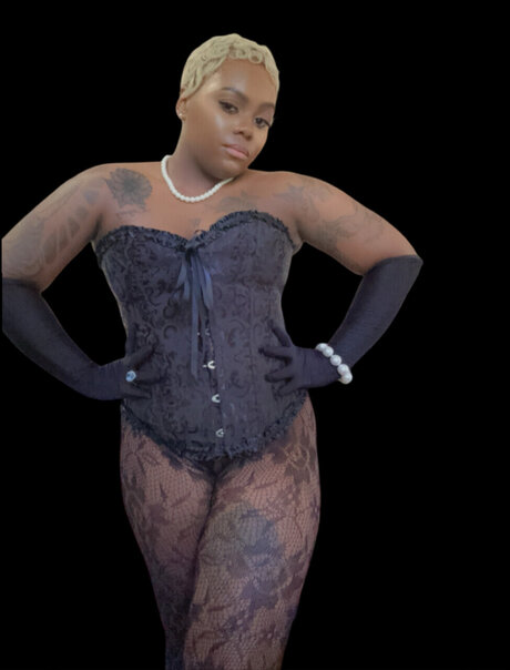 Black Bonnie Parker_ star pictures