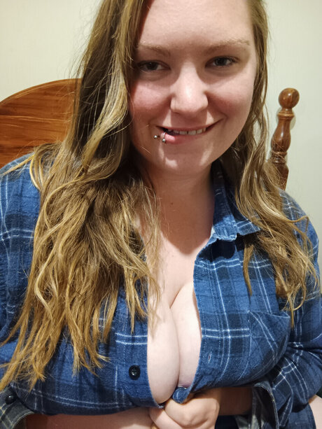 Mystic Fox19 porn star picture