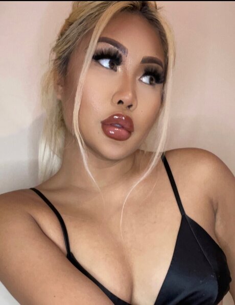 Mrs Morningstar hd star img