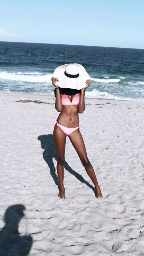 ntu two free actress photos