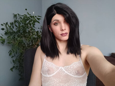 Tomashe erotic actress pic