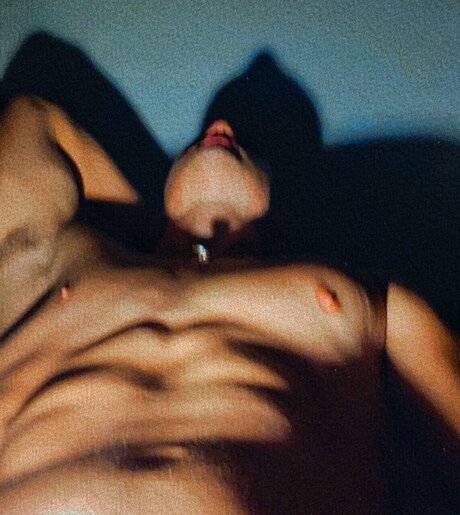 Chaser33 nice model pic