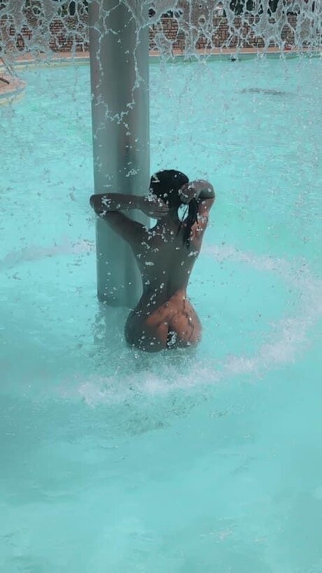 ZeyNep ELLEN nudes pornstar pic