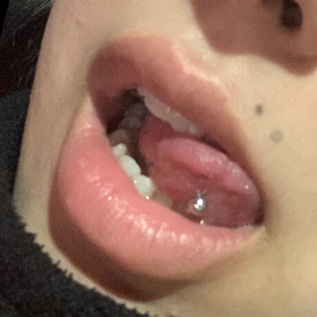 Sol brunettee VIP model free pics