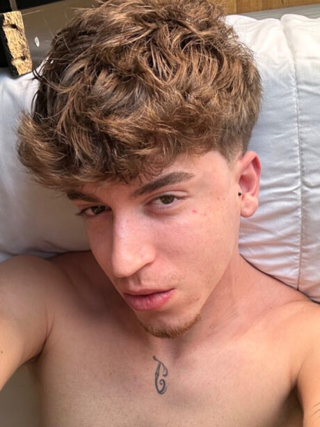 JJgueez pornstar sex pic