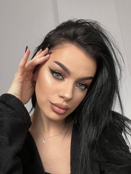 Beebecita FREE erotic pornstar images