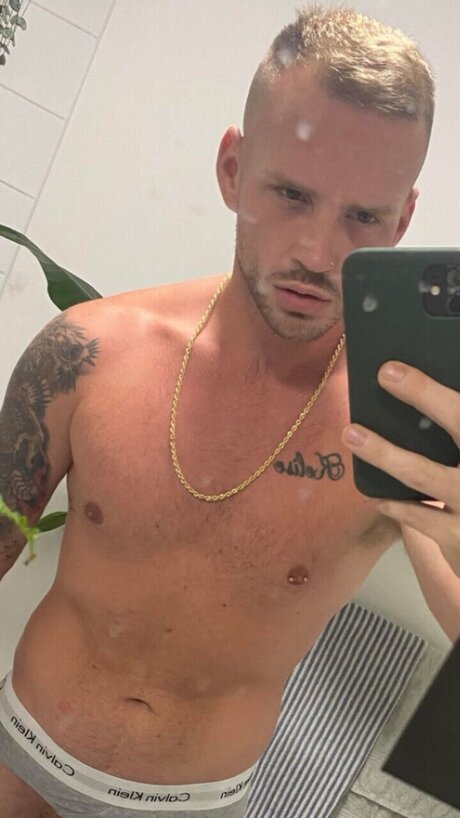 Kier Lush model naked image