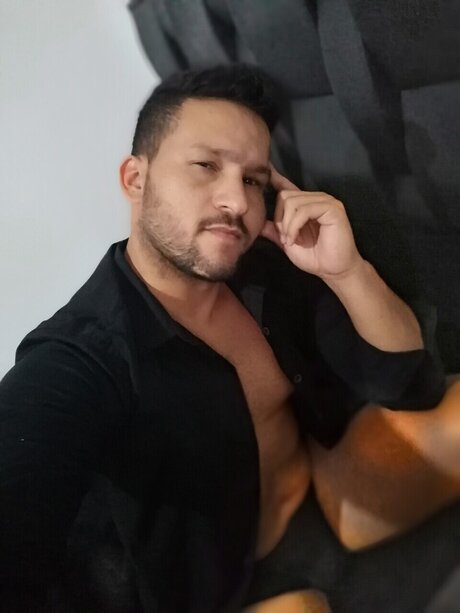 Leolaks perfect model image