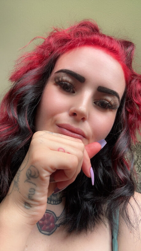 Em Ann model beautiful img