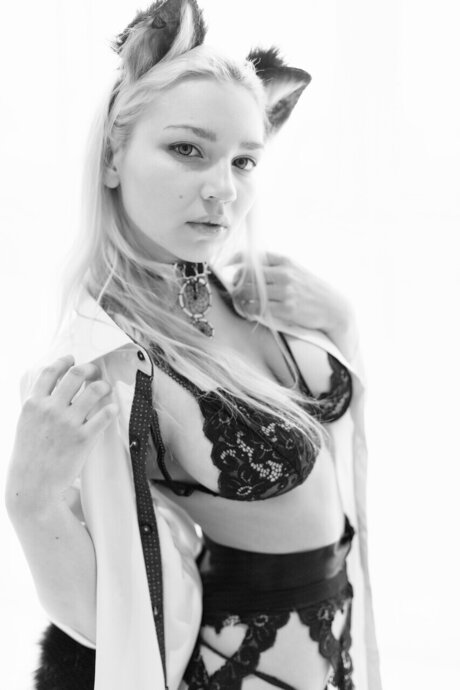 Araksin pornstar naked pics