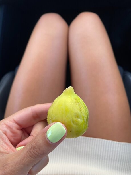 Bellasweet nudes model photo