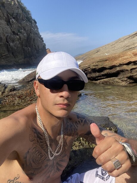 Danielvitorr10 hot pornstar gallery