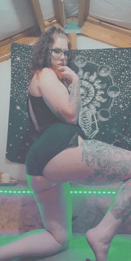 Madison Cossey naked pornstar pics