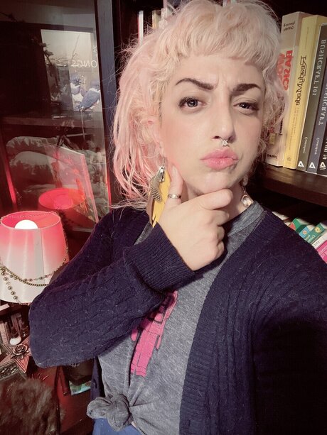 Evie s Couch sexy star photo