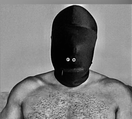 xLYTSKNROYALTY hot actress image