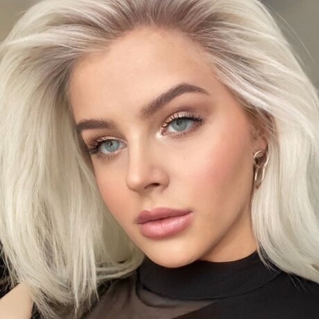 Jigsaw pornographic star photos