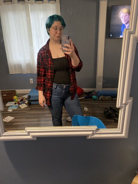 Luscious Lainey naked actress archive