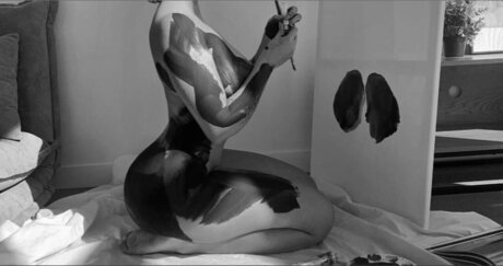 LunaNora beautiful actress img