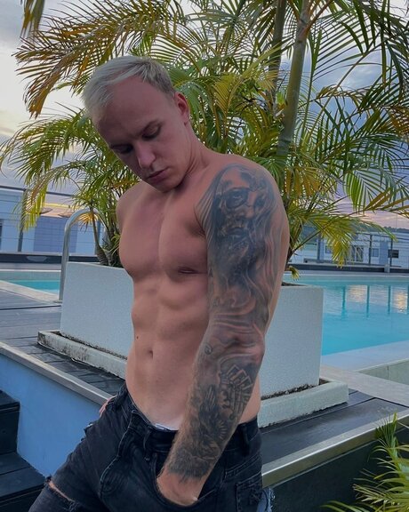 brendon 01 sexy pornstar pic