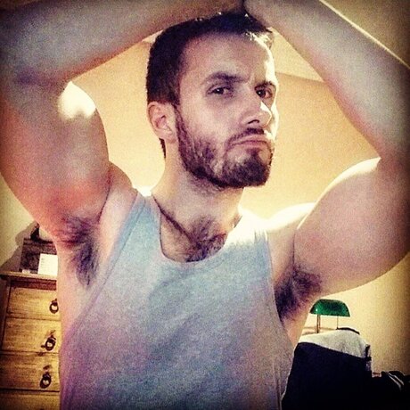 _ngel Punyal_ naked star pic