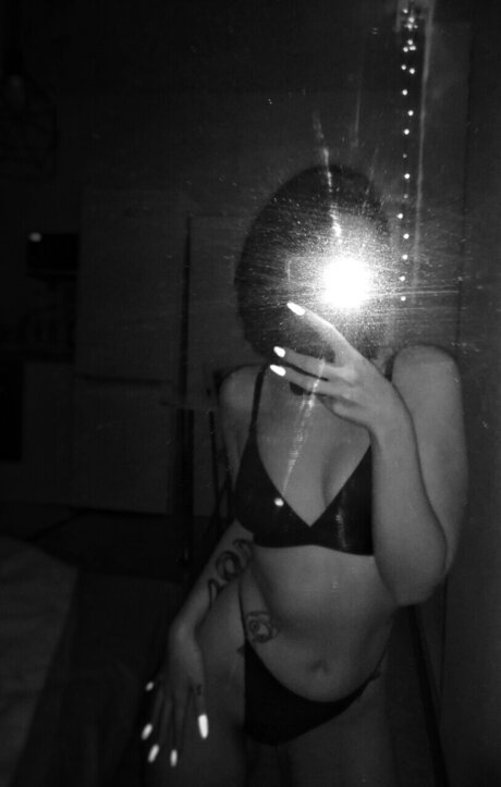 Annet perfect actress image