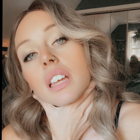 HOTMESSMALS porn star pictures