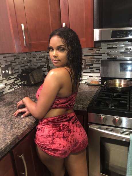 GANESA pornstar naked gallery