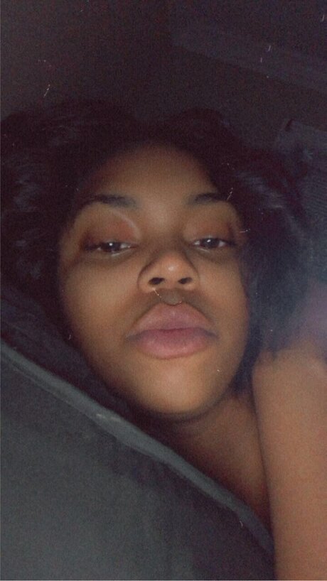 QueenTyetii Thickk model hot image