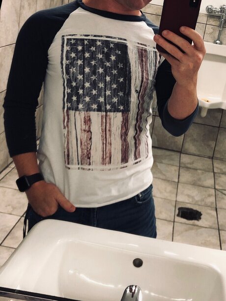 Naughtie Scottie adult star picture