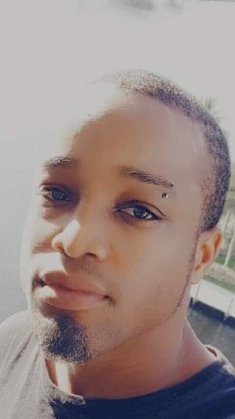 Andrew_ nude actress image