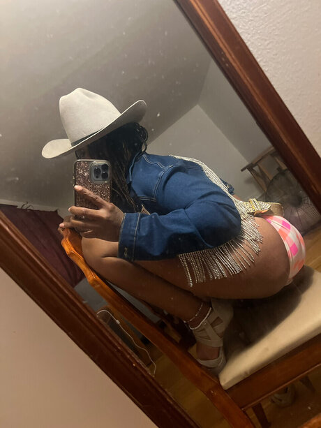 QUEENIE star art images