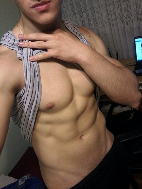 Marko Oan pretty model img