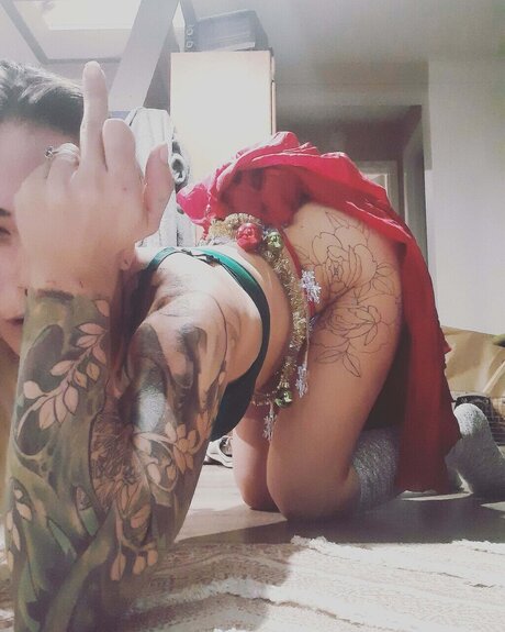 Morbid pyscatic top star picture