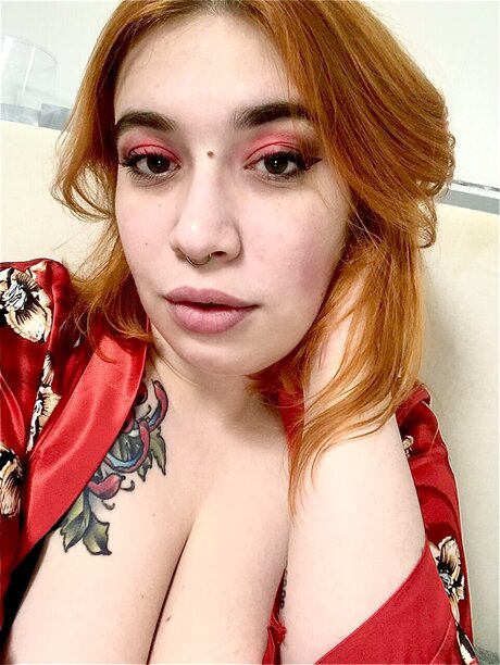 Jenevra Ellison star beautiful pics