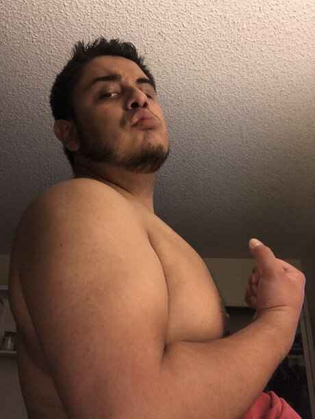 TommyBear model pornographic galleries