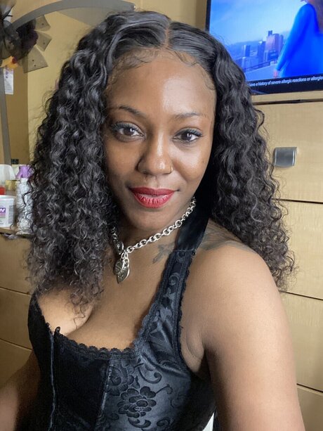 Taylor K hot star photo