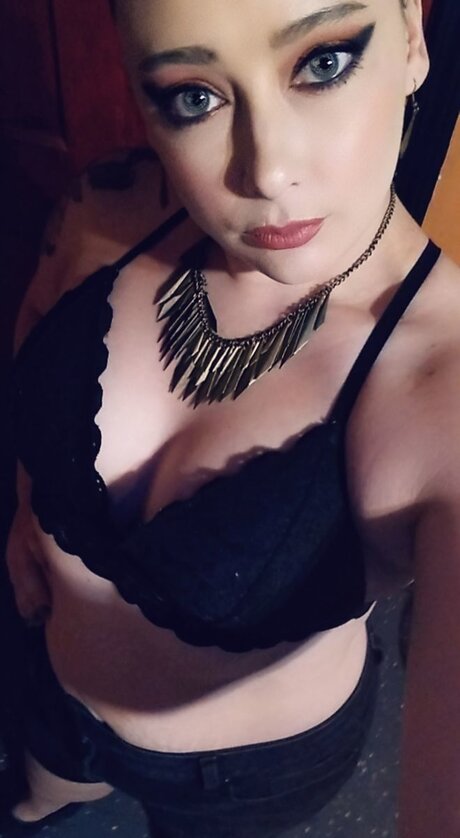 Kimberly Austin star pics