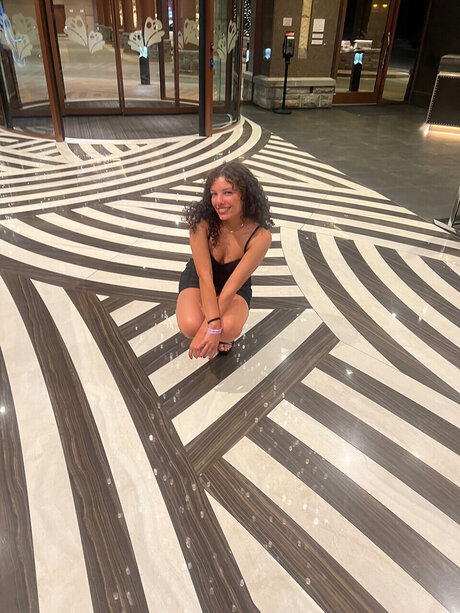 Jaeda Kiss top model images