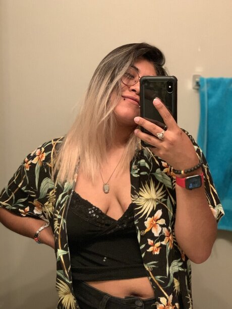 OdyLuna model xxx pic