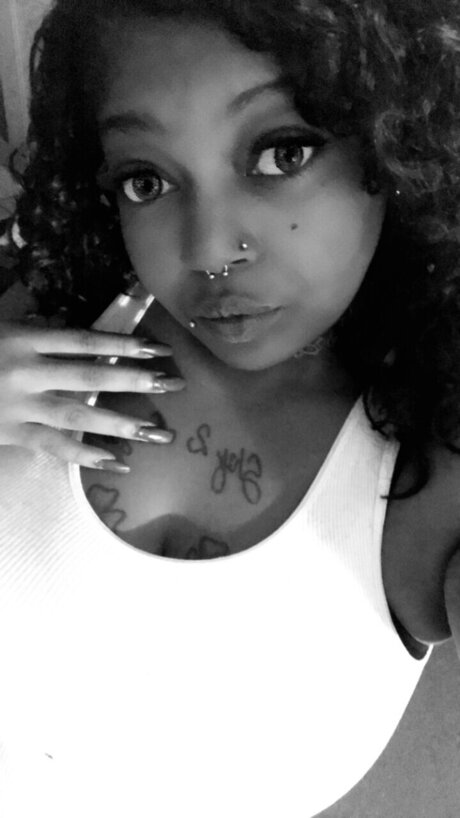 2loyal007 model erotic picture