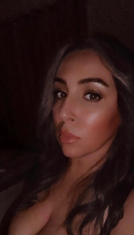 MissLola model nice img