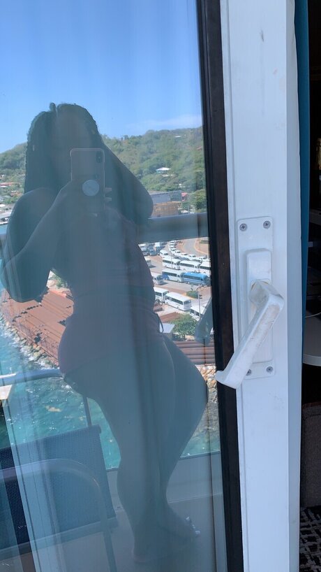 BiiGJUiCEY beautiful pornstar pictures