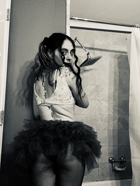 Sam chhor erotic pornstar pics