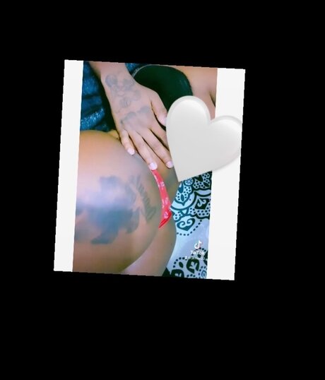 Juicybaby hot actress photo