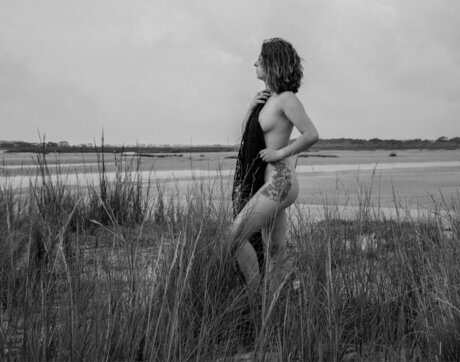 Moxxi Black star exclusive image