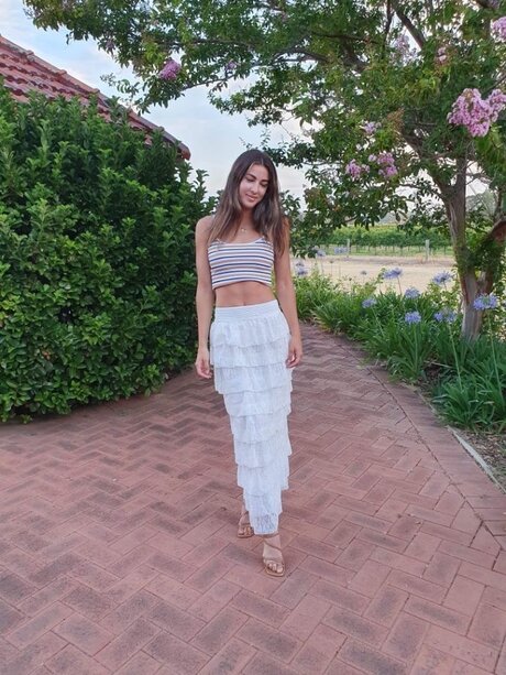 Alanah Yukich free actress picture