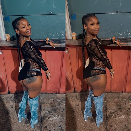 Zeedior naked model galleries